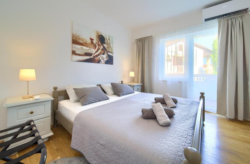 Second bedroom, large apartment